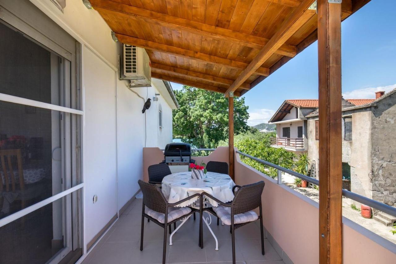 Apartment Neretva Dream Komin  Exterior photo
